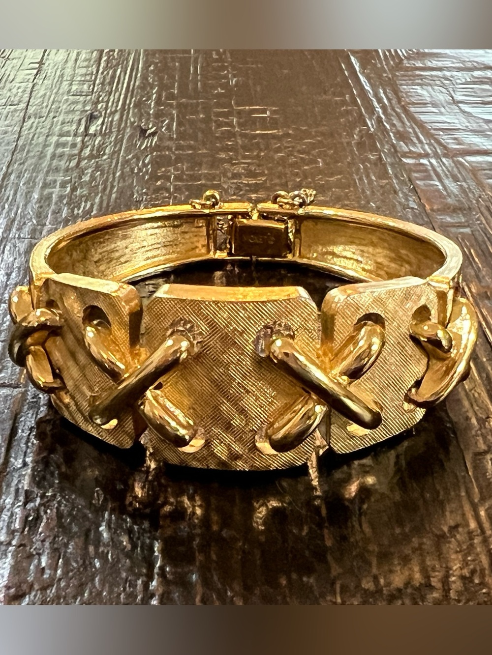 Vintage MONET Gold Tone Wide Textured X Link Bracelet Safety Chain Signed
